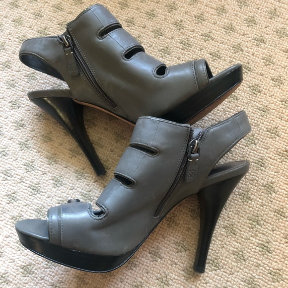 COACH SANDRA Platform Heels Gray (GRAPHITE) Size 8 - Picture 2 of 8